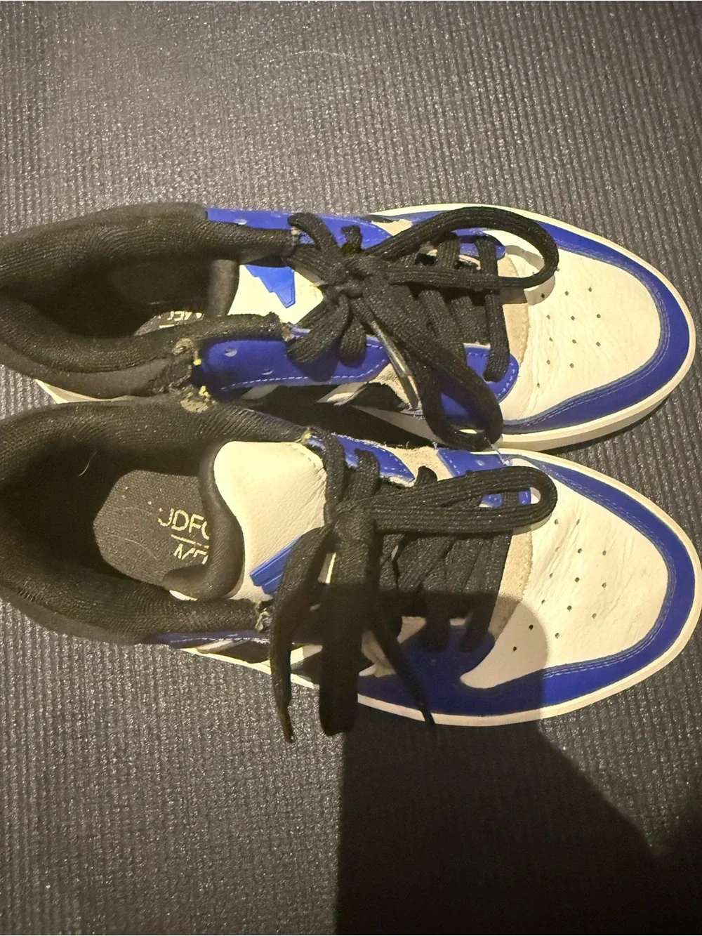 adidas Kids Low-Top Sneakers in White, Blue and Black